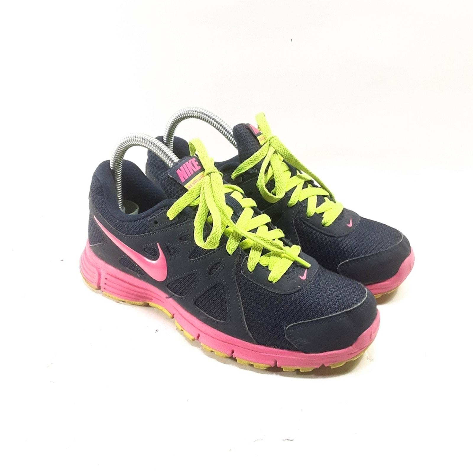 Nike Revolution 2 Sneakers Womens Sz 75